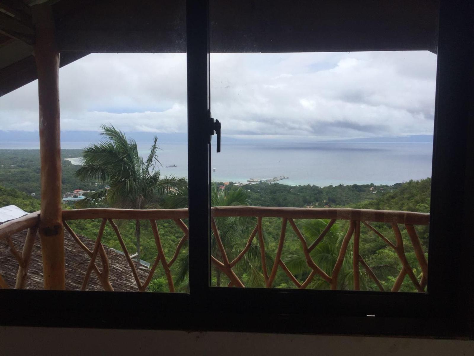 Thornton'S Sea View Cafe & Guesthouse Siquijor Esterno foto