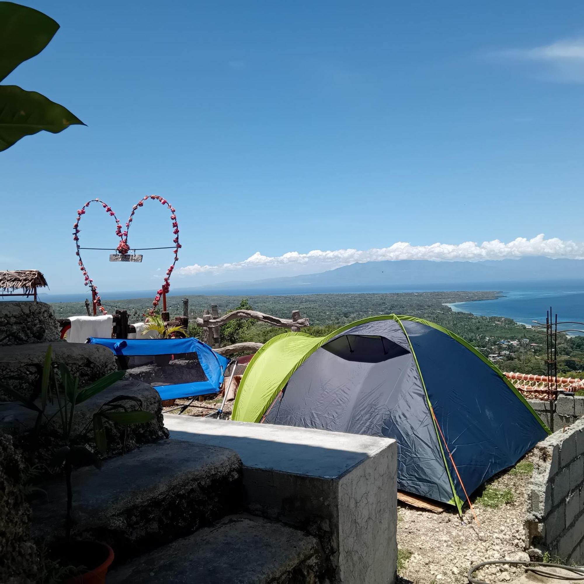 Thornton'S Sea View Cafe & Guesthouse Siquijor Esterno foto