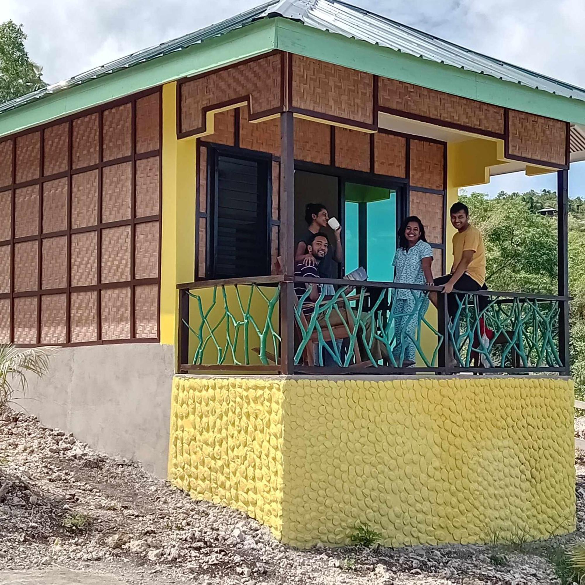 Thornton'S Sea View Cafe & Guesthouse Siquijor Esterno foto