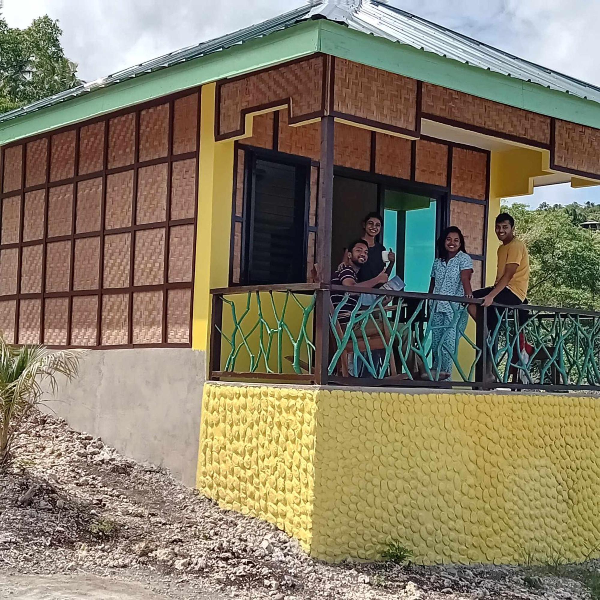Thornton'S Sea View Cafe & Guesthouse Siquijor Esterno foto