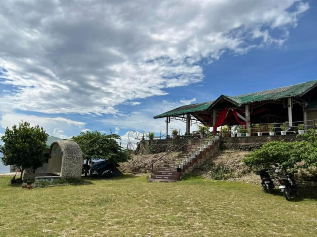 Thornton'S Sea View Cafe & Guesthouse Siquijor Esterno foto